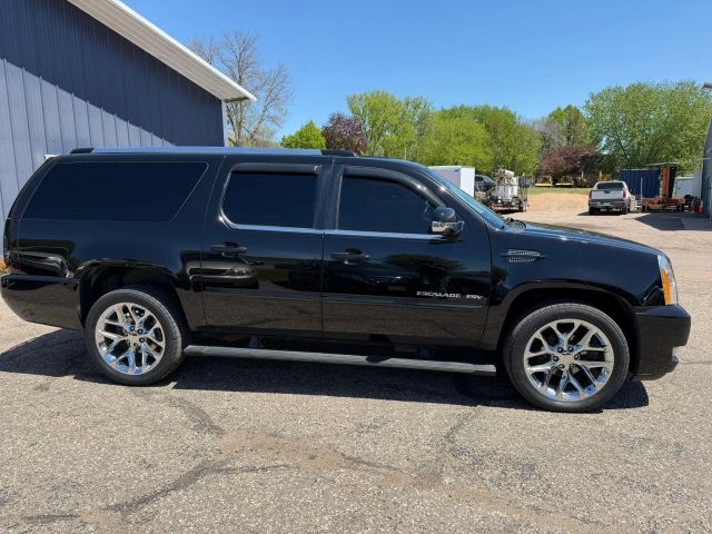 2013 Cadillac Escalade ESV Premium:R2674
