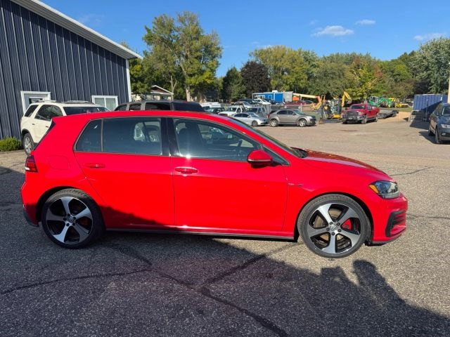 2018 Volkswagen Golf GTI S photo 2