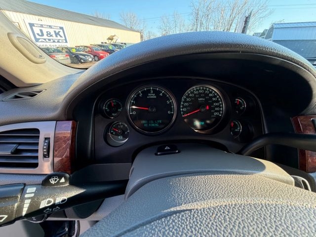 2012 Chevrolet Suburban LTZ:R2652