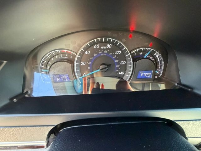 2014 Toyota Camry LE:R2663