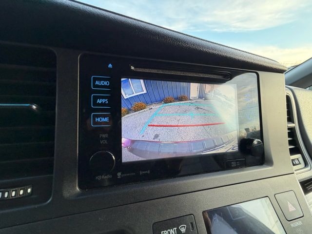 2017 Toyota Sienna XLE 7-Passenger:R2653