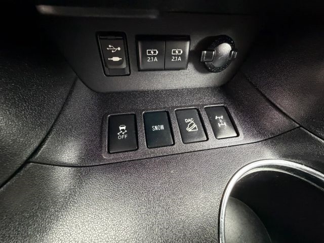 2017 Toyota Highlander SE:R2665