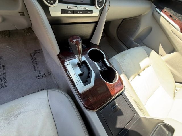 2014 Toyota Camry LE:R2663