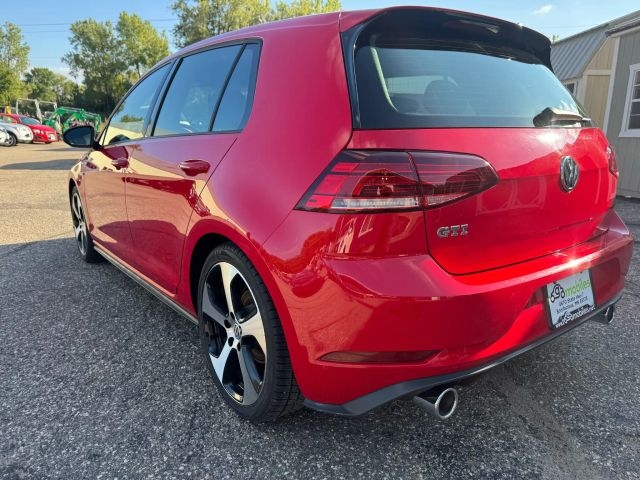 2018 Volkswagen Golf GTI S photo 5