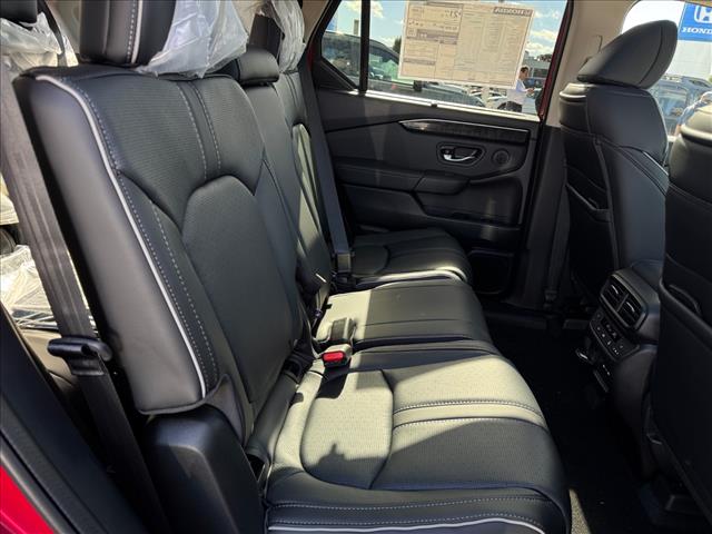 2025 Honda Pilot Elite - Photo 10