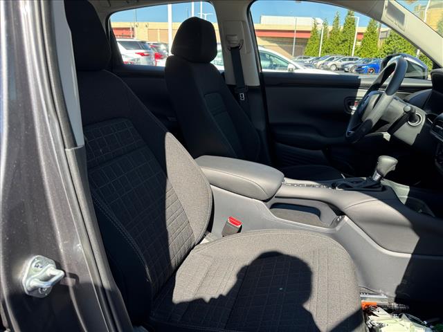 2025 Honda HR-V LX - Photo 11