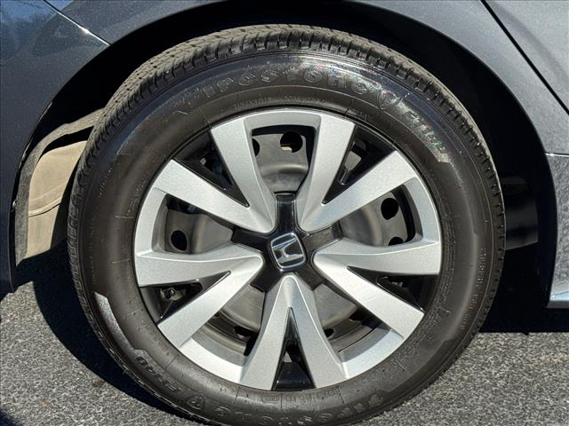 2023 Honda Civic LX - Photo 12