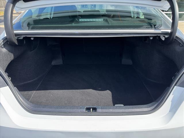 2024 Toyota Camry SE - Photo 13
