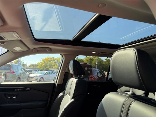 2025 Honda Pilot Touring - Photo 14