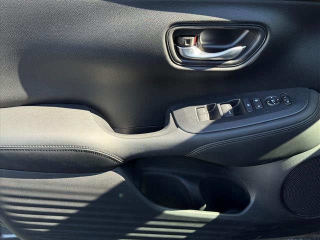 2025 Honda HR-V LX - Photo 15