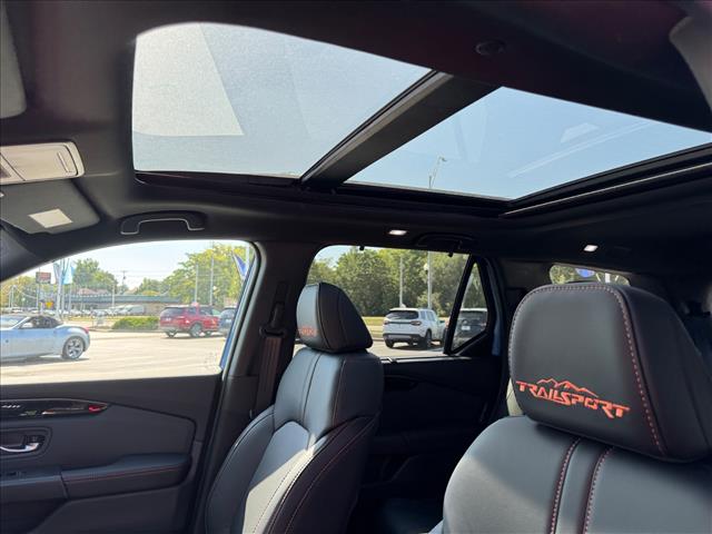 2025 Honda Pilot TrailSport - Photo 15