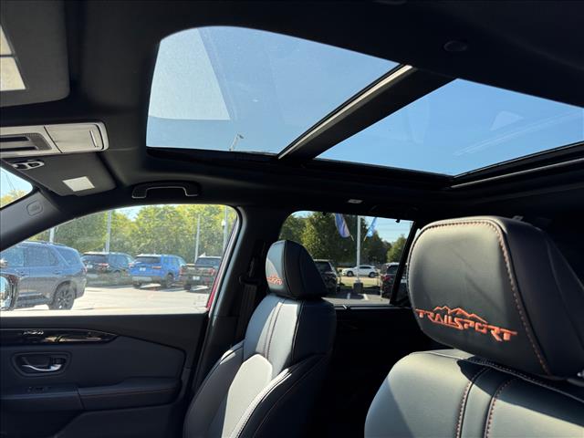 2025 Honda Pilot TrailSport - Photo 15