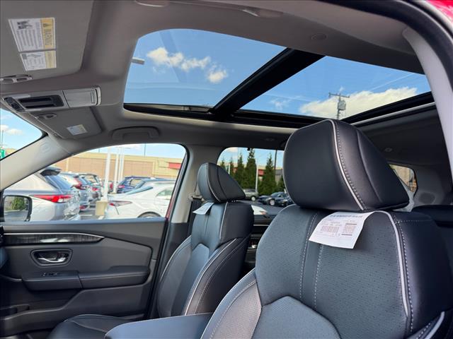 2025 Honda Pilot Elite - Photo 15