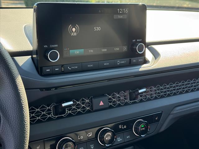 2025 Honda Accord SE - Photo 16