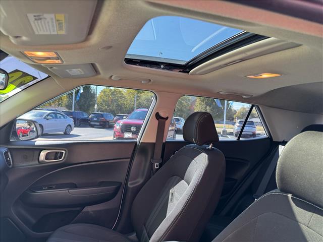 2020 Hyundai VENUE SEL - Photo 16