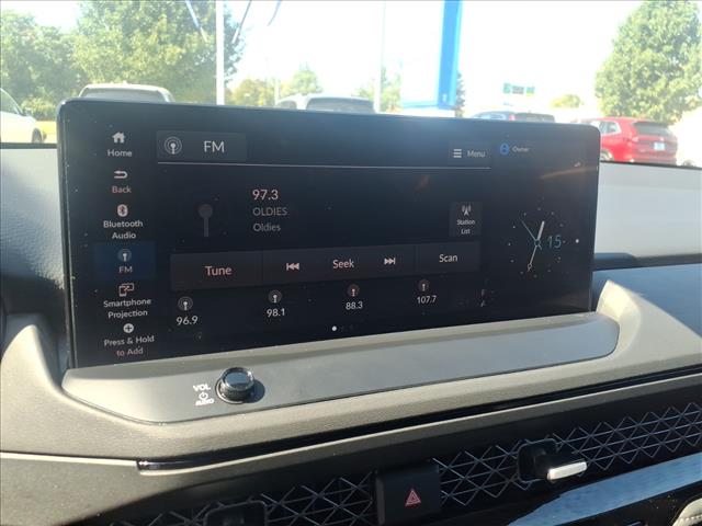 2024 Honda Accord Hybrid EX-L - Photo 18