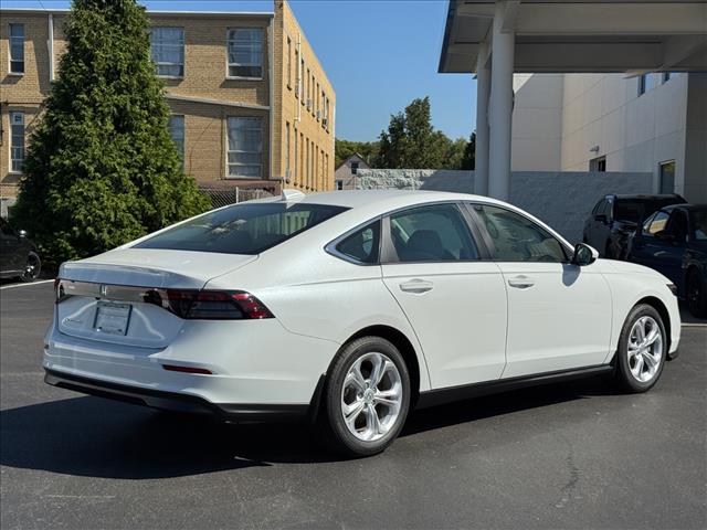 2025 Honda Accord LX - Photo 3