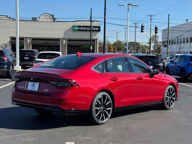 2025 Honda Accord Hybrid Touring - Photo 3