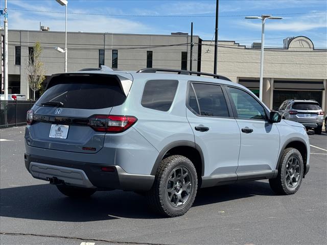 2025 Honda Pilot TrailSport - Photo 3