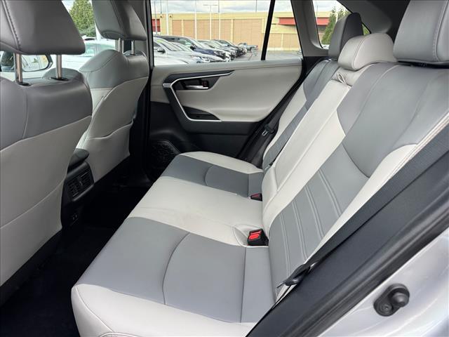 2019 Toyota RAV4 Limited - Photo 5
