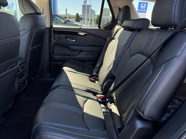 2025 Honda Pilot EX-L - Photo 5