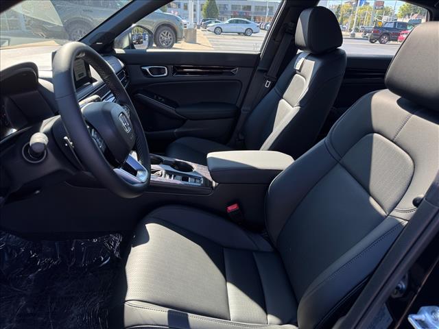 2026 Honda Civic Hybrid  - Photo 6