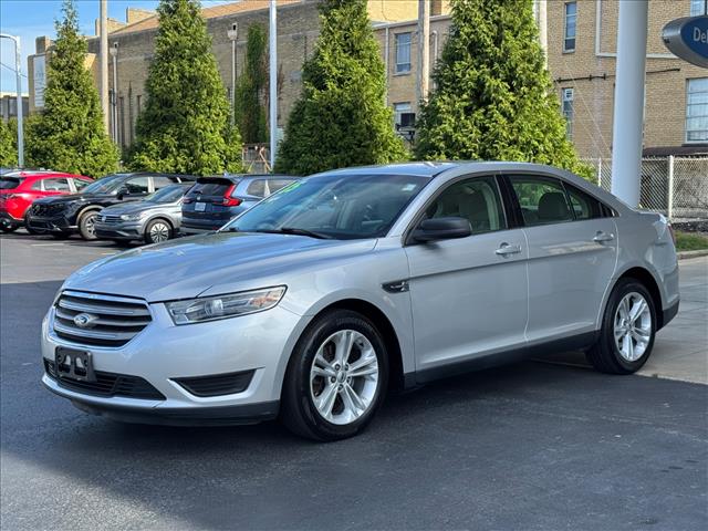 2015 Ford Taurus SE - Photo 7
