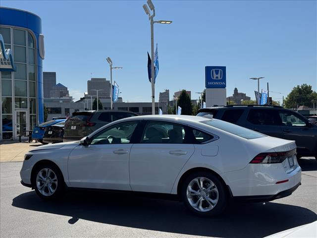 2025 Honda Accord LX - Photo 9