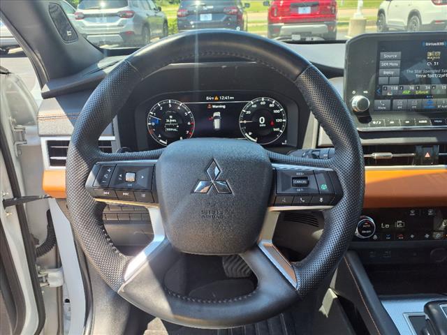 2023 Mitsubishi Outlander SEL