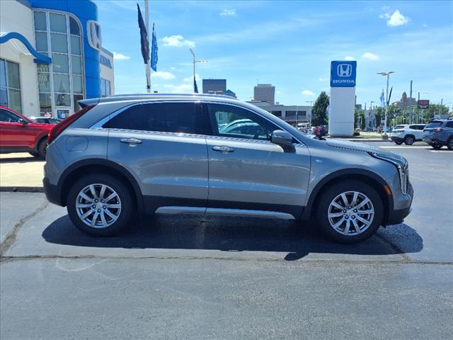 2023 Cadillac XT4 Premium Luxury