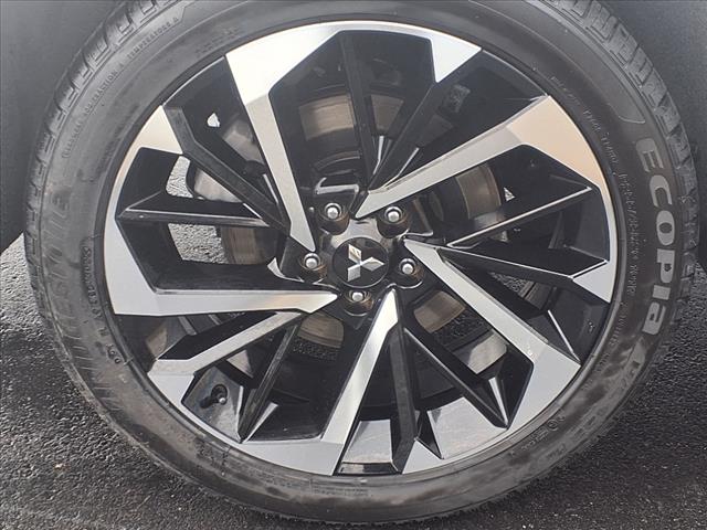 2023 Mitsubishi Outlander SE