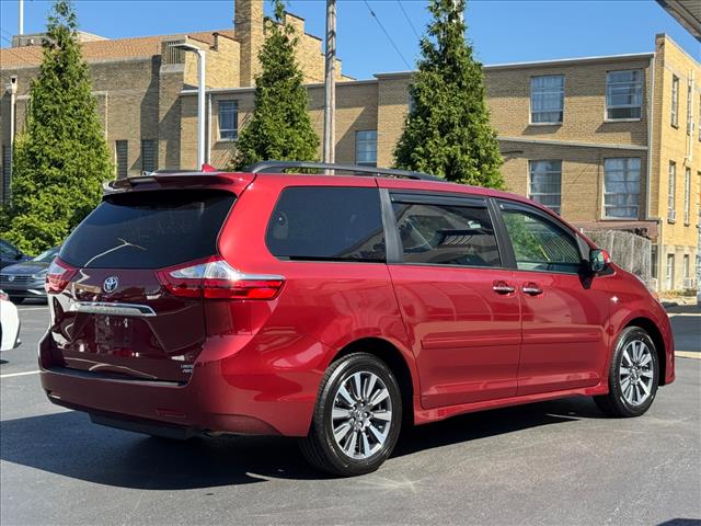 2019 Toyota Sienna Limited Premium