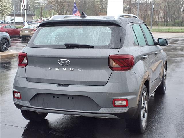 2022 Hyundai VENUE Limited