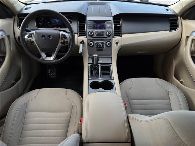 2015 Ford Taurus SE