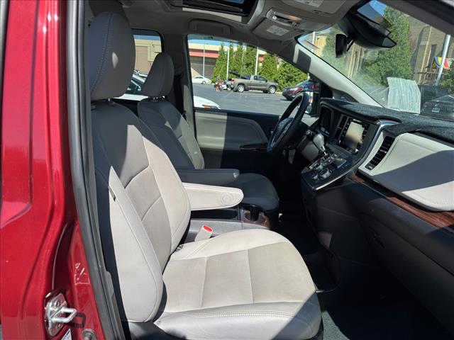 2019 Toyota Sienna Limited Premium