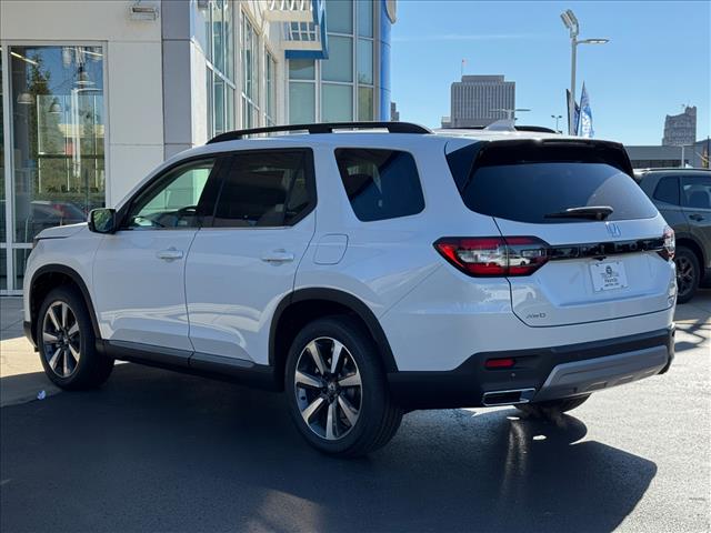2025 Honda Pilot Touring