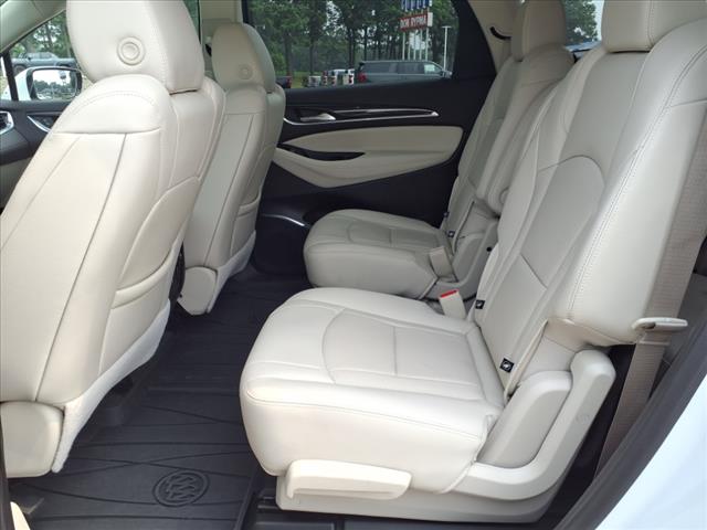2022 Buick Enclave Essence