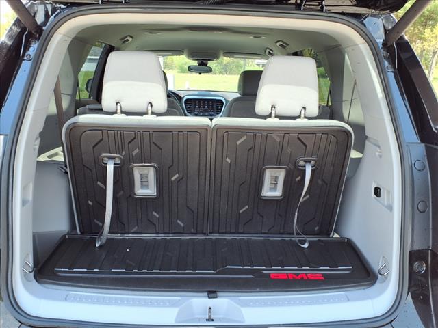 2022 GMC Acadia SLE