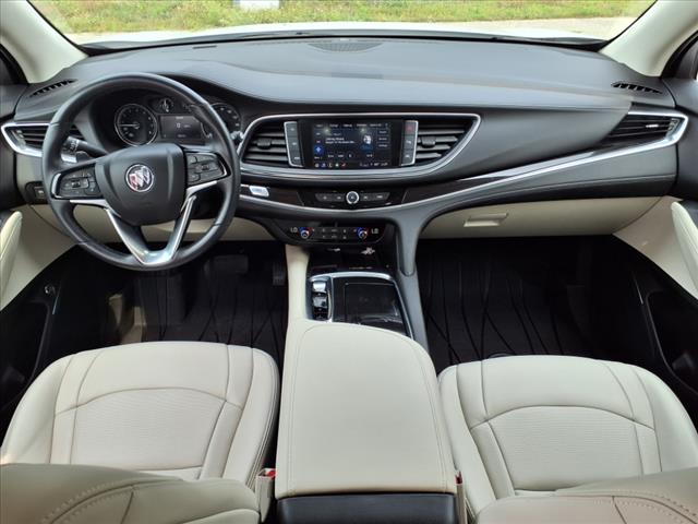2022 Buick Enclave Essence