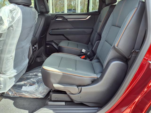 2025 GMC Acadia AT4