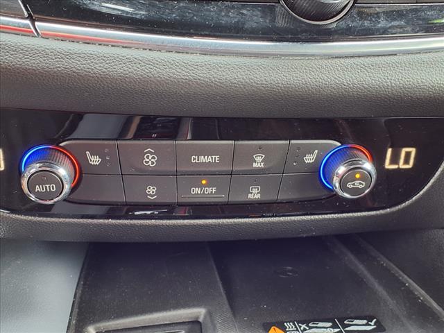 2022 Buick Enclave Essence