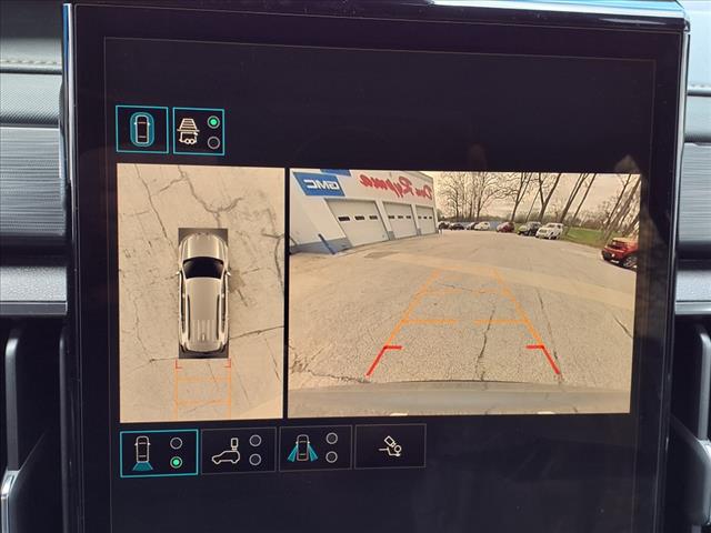 2025 GMC Acadia AT4