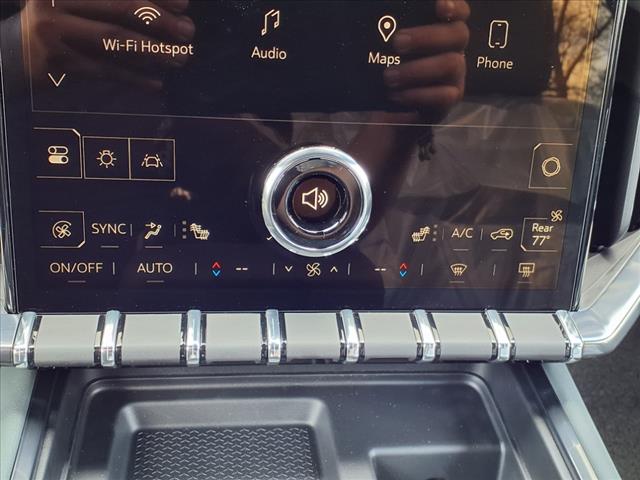 2025 GMC Acadia AT4