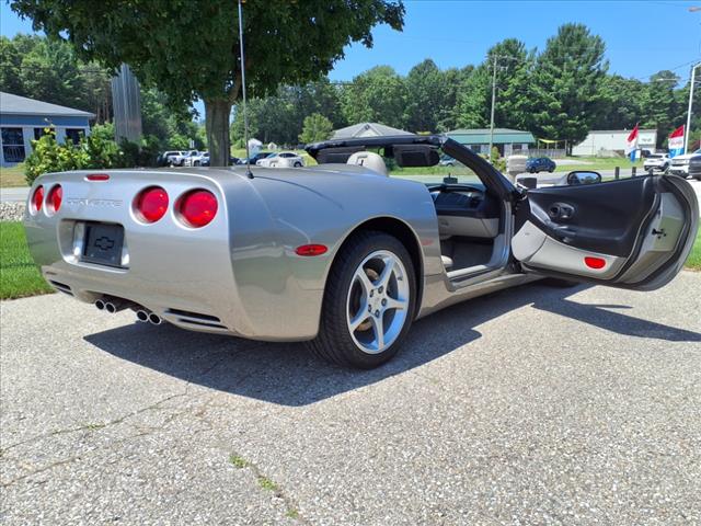 2001 Chevrolet Corvette Base