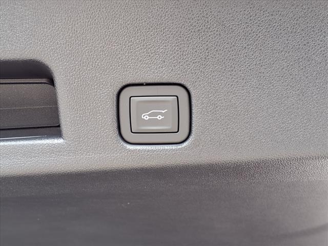 2025 GMC Acadia AT4