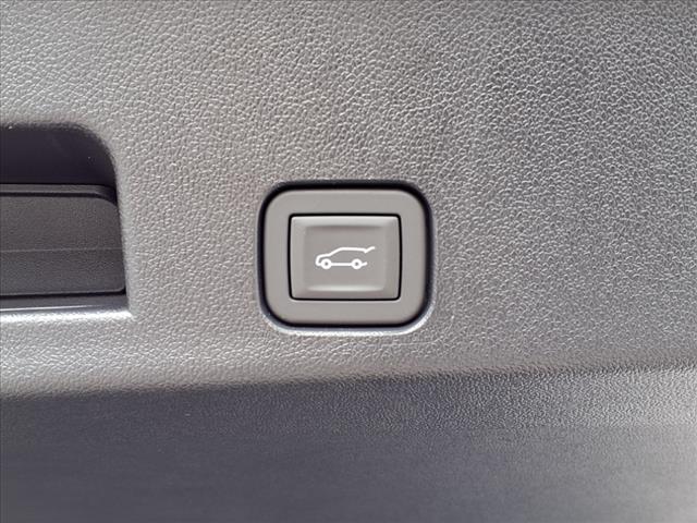 2025 GMC Acadia AT4