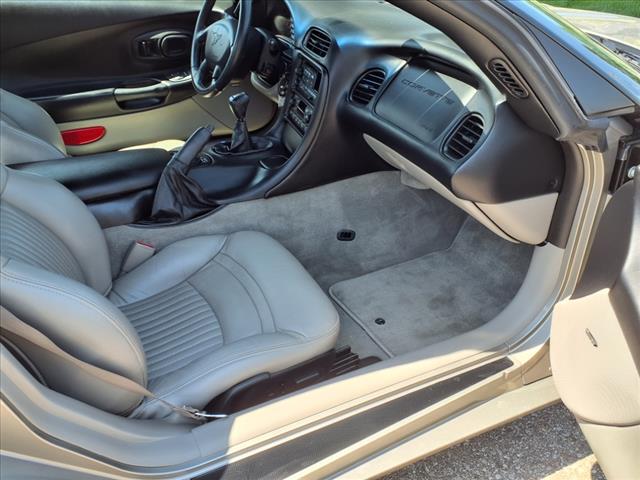 2001 Chevrolet Corvette Base