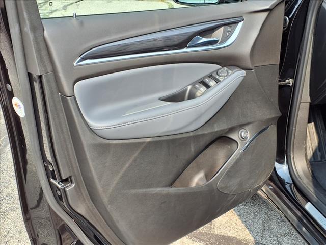 2022 Buick Enclave Essence