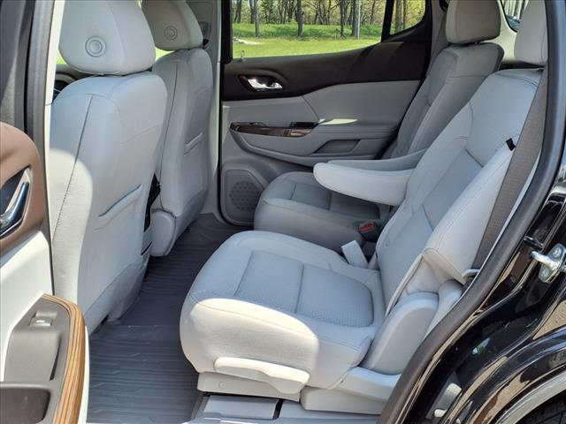2022 GMC Acadia SLE