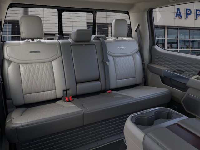 2025 Ford F-350 Super Duty PLATINUM 4WD CREW CAB 8